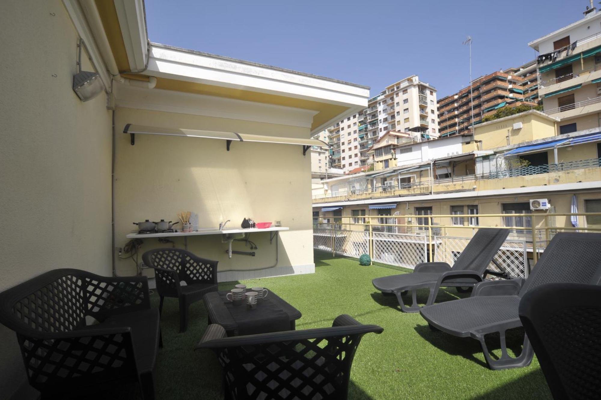 Casa Rosa Lucia Centrale Con Parcheggio Sanremo Exterior photo